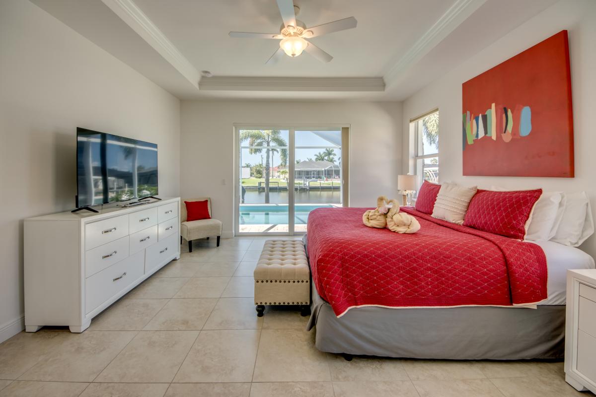 35-Master-Bedroom
