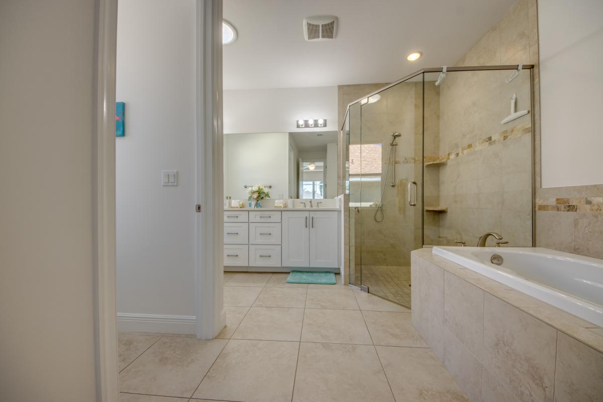 38-Master-Bathroom