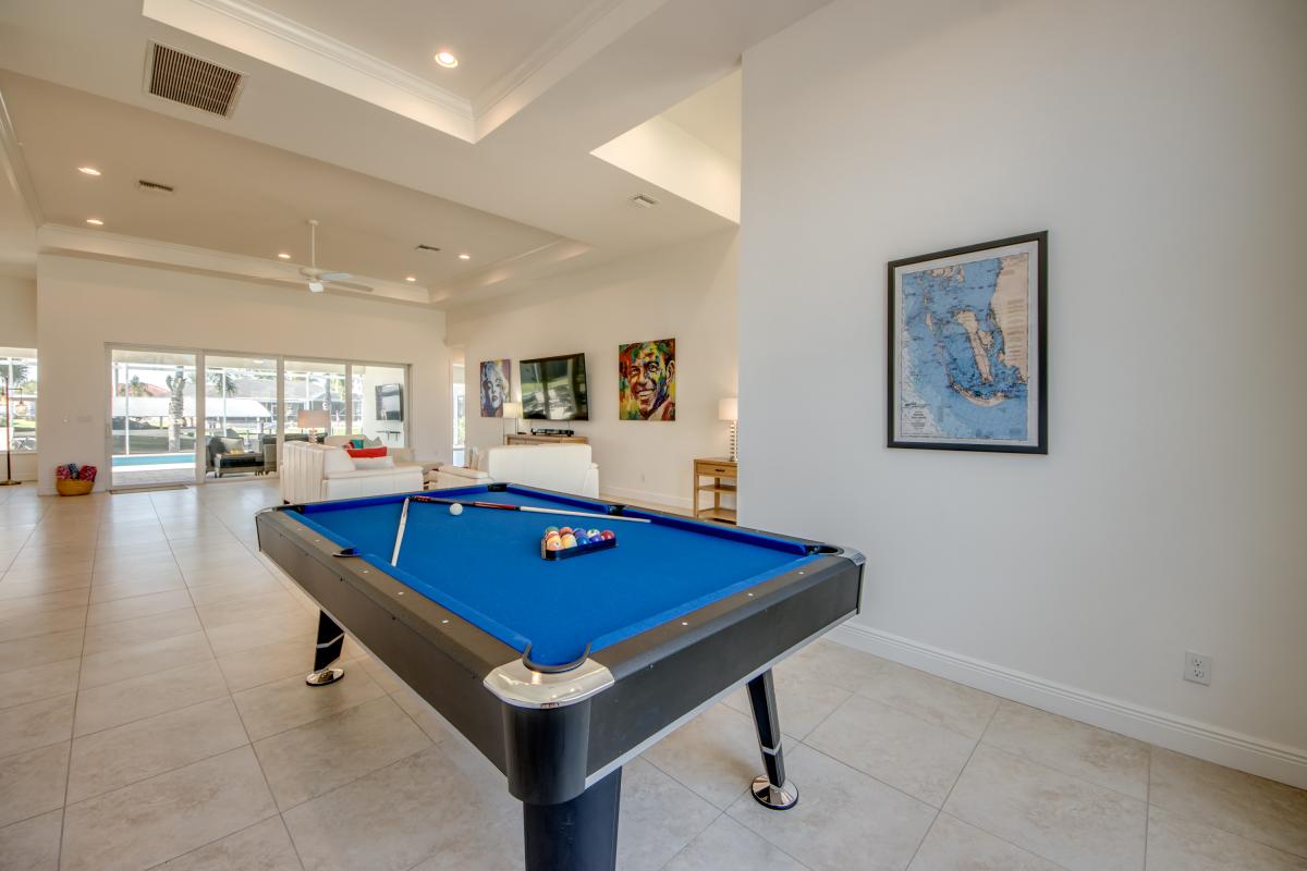 8-Game-Room